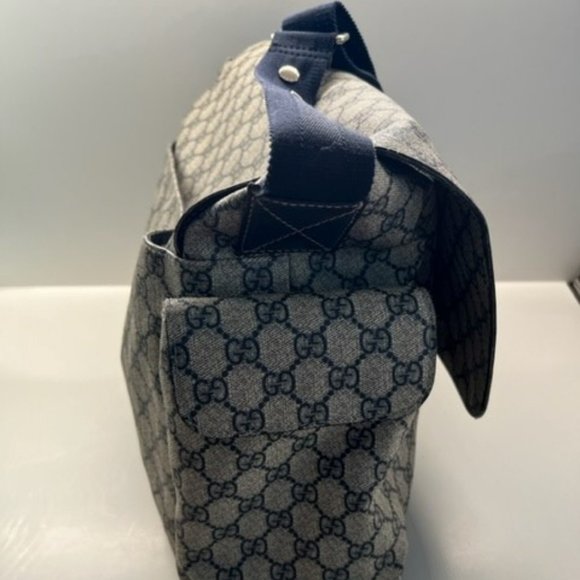 Gucci Supreme canvas diaper bag - Picture 4 of 7
